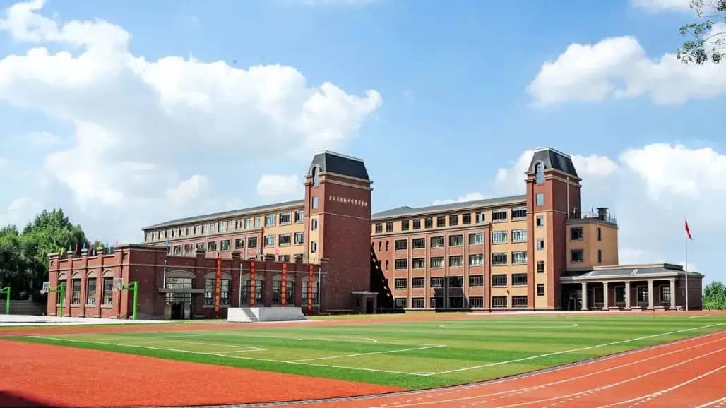 鋁夫人丨踢腳線學校工程案例 鋁夫人丨踢腳線學校工程案例